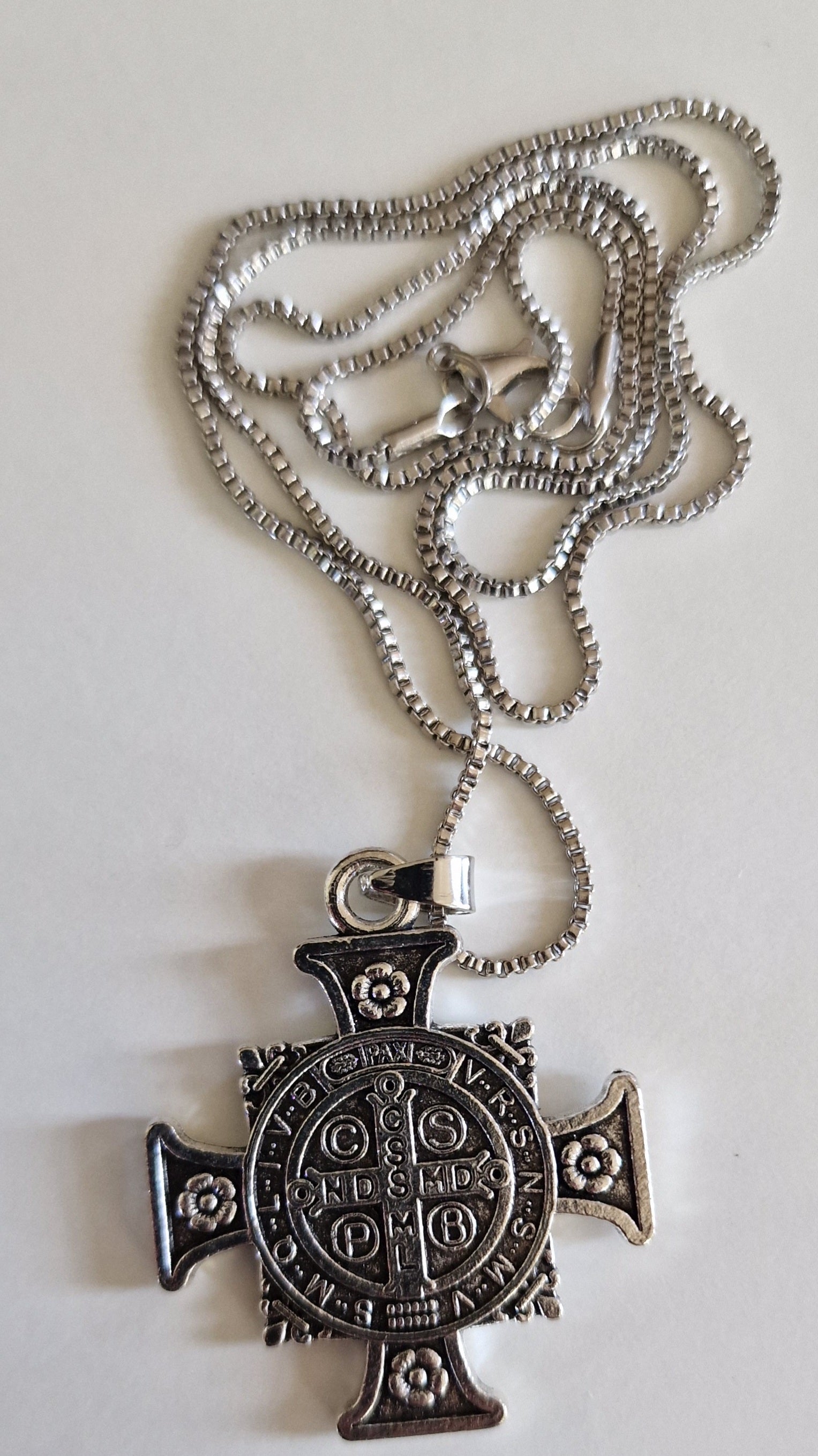 Collier de St Benoit Argenté